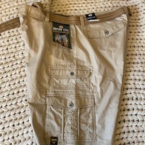 Men’s cargo shorts. NWT. Tan. Sz 40